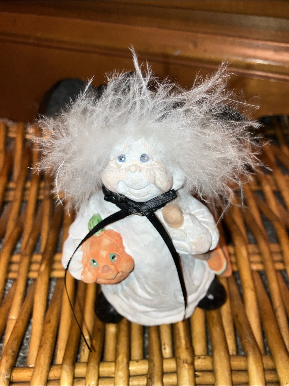 Dreamsicles Cast Art Witch Figurine with Pumpkin Accent Decorative Home Accent